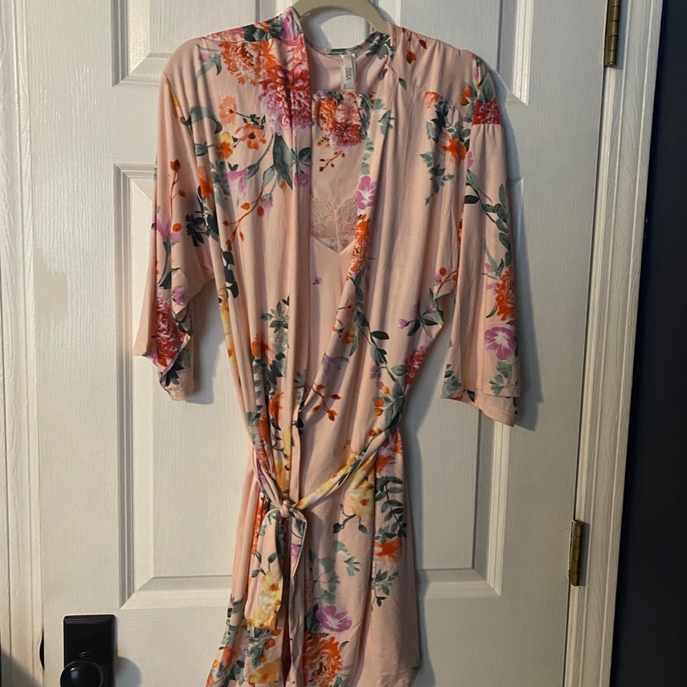 Robe set - Picture 2 of 7